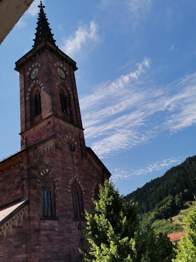 Hotel Gruener Baum - Hotel Im Murgtal, Schwarzwald Weisenbach Екстер'єр фото