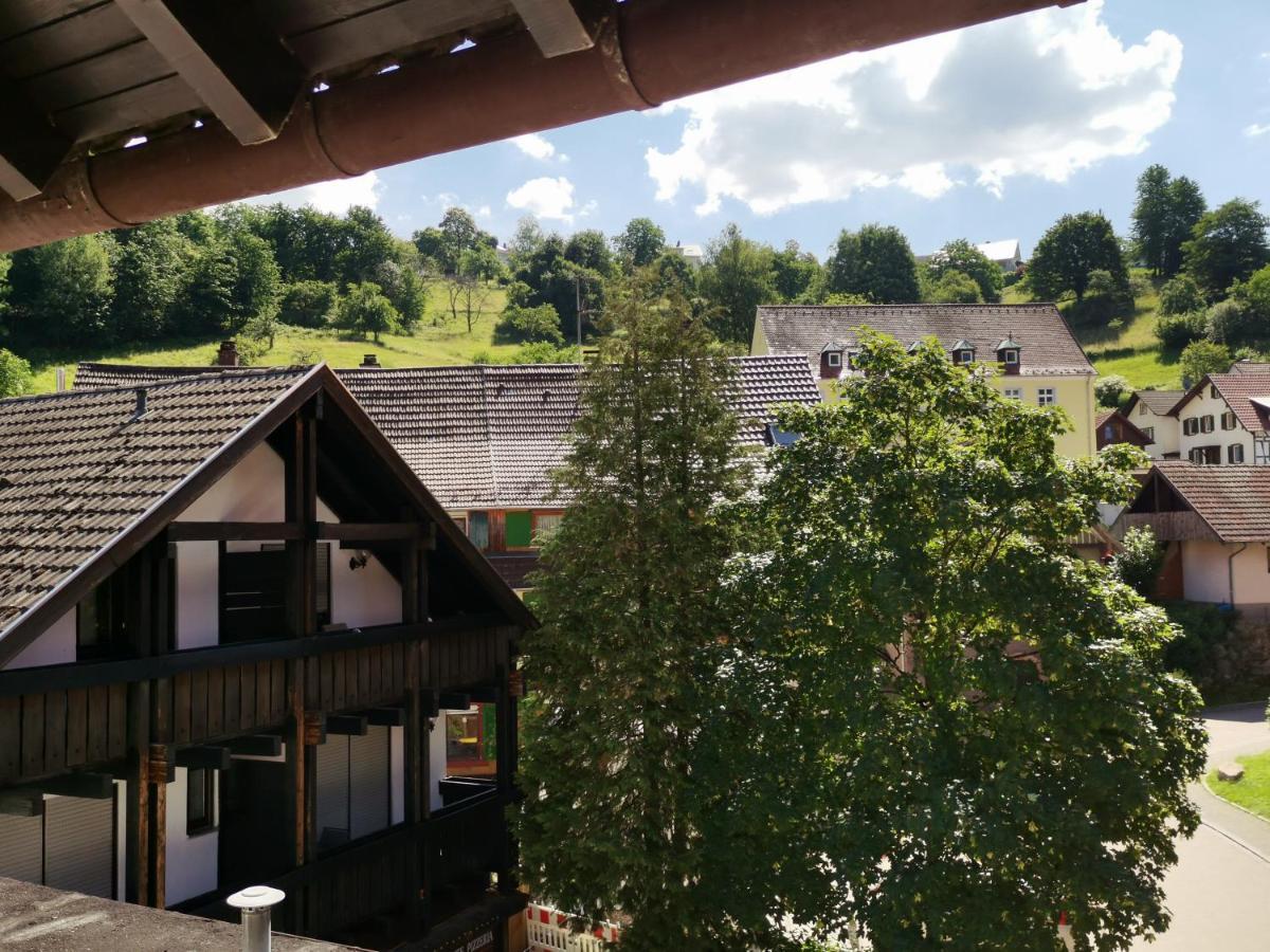 Hotel Gruener Baum - Hotel Im Murgtal, Schwarzwald Weisenbach Екстер'єр фото