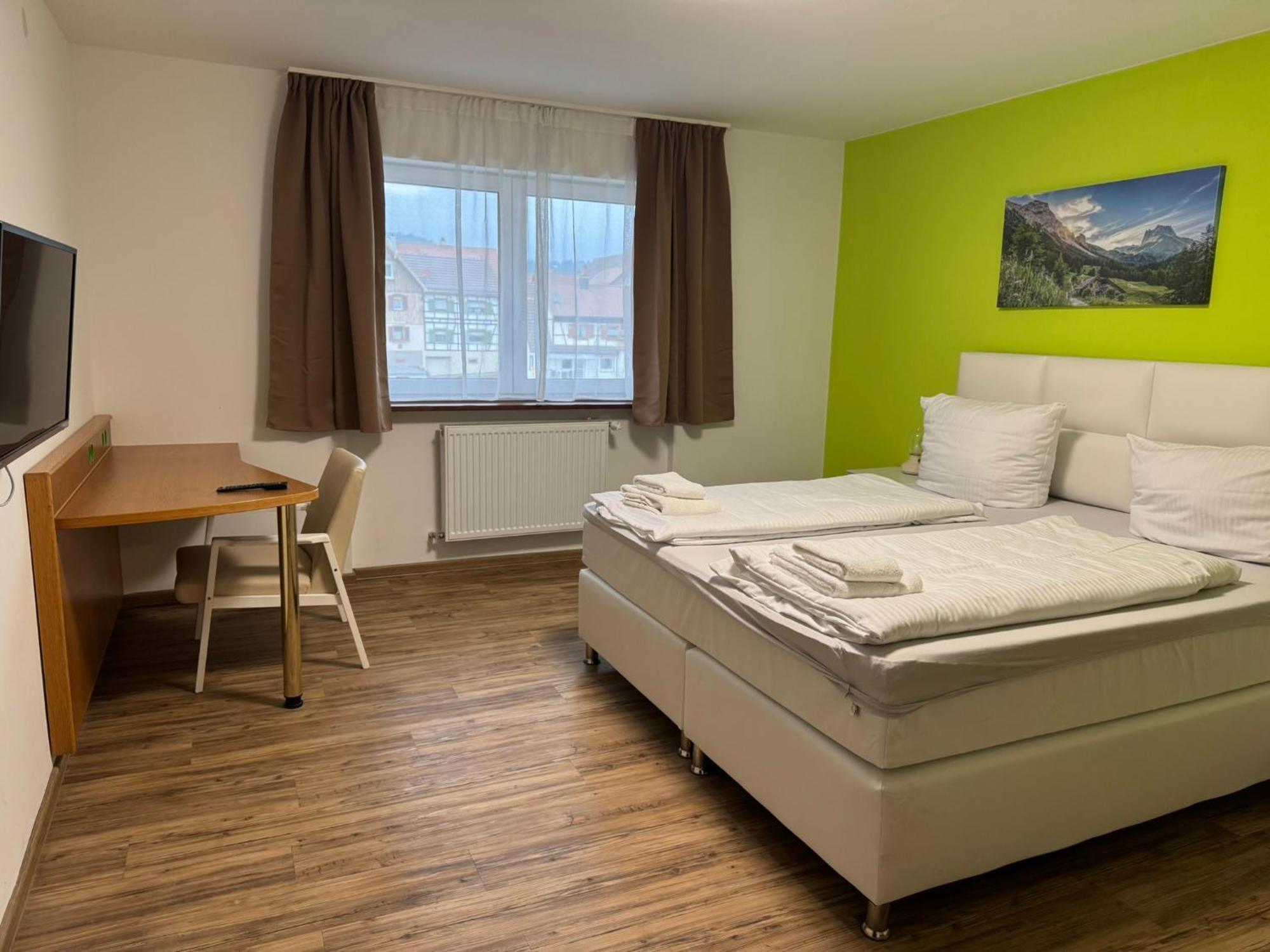 Hotel Gruener Baum - Hotel Im Murgtal, Schwarzwald Weisenbach Екстер'єр фото